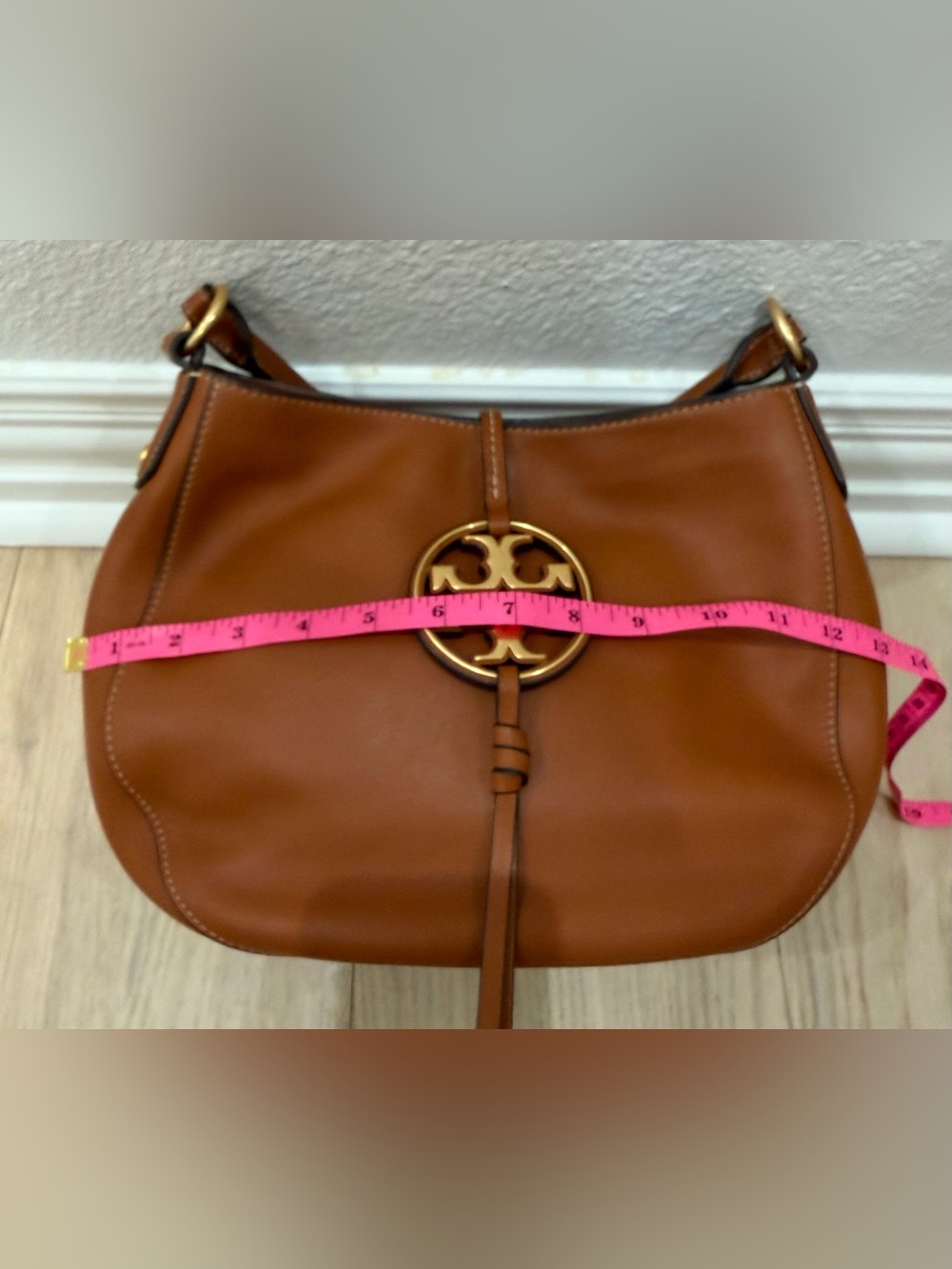 Tory Burch Cognac Leather Hobo with Logo Medallion - Picture 16 of 16